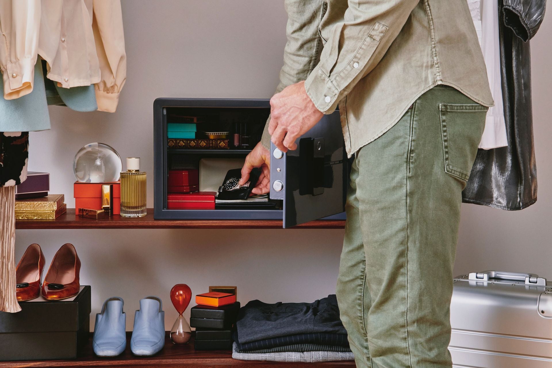 Combating Clutter - How to Manage Paper Clutter at Home