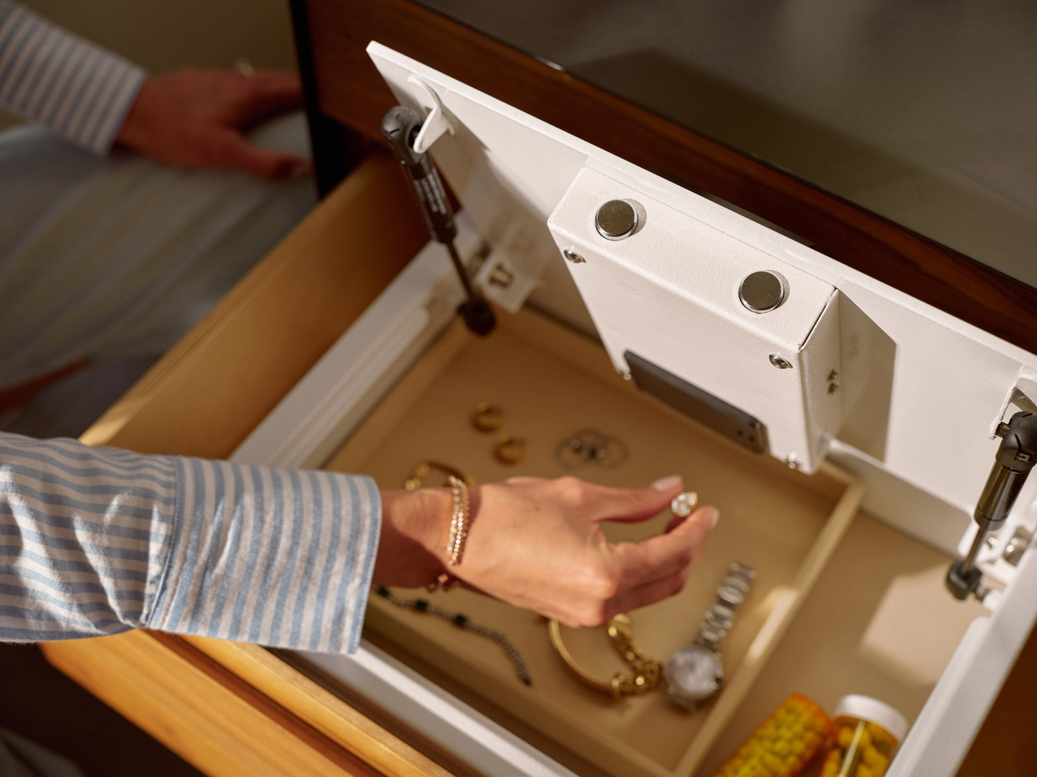 Mycube Nightstand Jewelry Safe