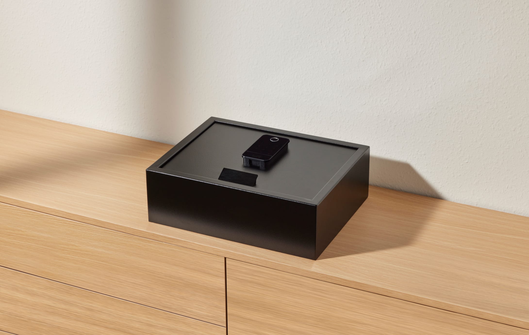Indrawer Safe in Black