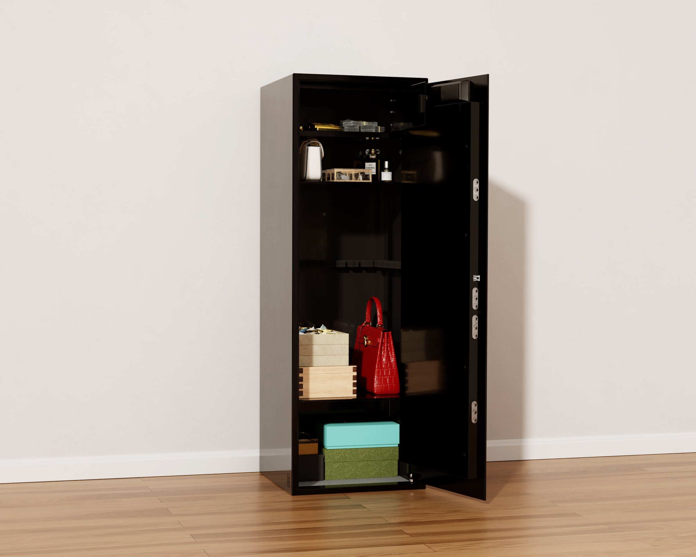 Max Grand in Onyx Black