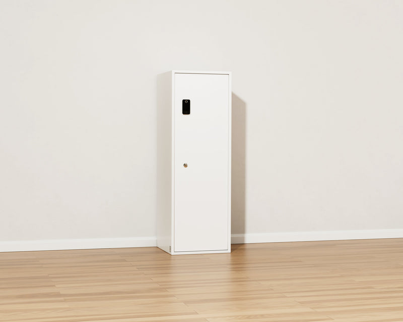 Mycube Max Grand safe in Mycube White, three-quarter view with the door closed