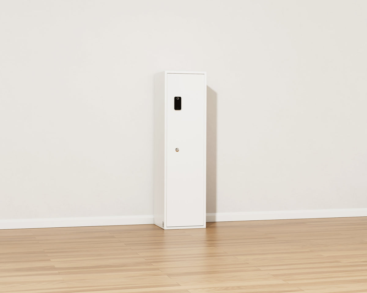Mycube Max Classic safe in Mycube White, three-quarter view with the door closed