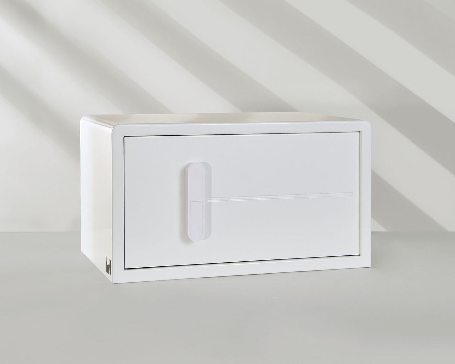 An angled image of the white iCube